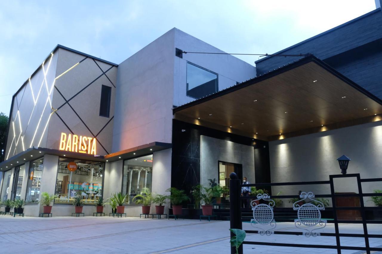 Black Mango Resort Kala Amb 外观 照片